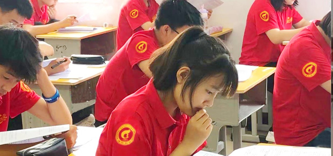 寰俊1.jpg